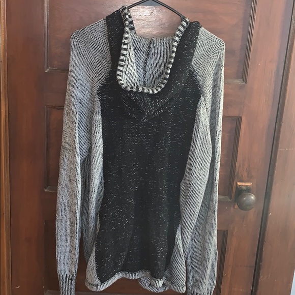 Long Sweater - Picture 2 of 3